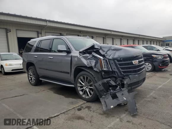 ✅ 2020 Cadillac Escalade Luxury • VIN: 1GYS4BKJ9LR258686 • Lot: 64827985. Listed on Copart with 64,768 mi. Free auction sales archive from the USA and detailed vehicle history report at DreamBid. Image 4.