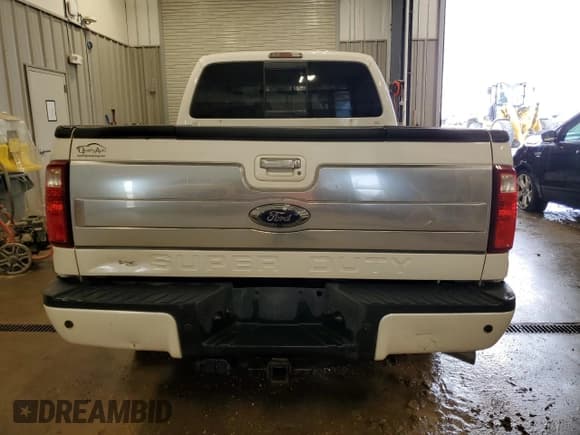 ✅ 2014 Ford F-250 XL • VIN: 1FT7W2BT1EEB18925 • Lot: 59541315. Listed on Copart with 182,869 mi. Free auction sales archive from the USA and detailed vehicle history report at DreamBid. Image 6.