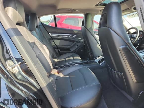 ✅ 2011 Porsche Panamera • VIN: WP0AA2A70BL010148 • Lot: 91827215. Listed on Copart with 96,464 mi. Free auction sales archive from the USA and detailed vehicle history report at DreamBid. Image 10.