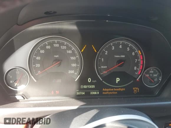 ✅ 2020 BMW M4 • VIN: WBS4Y9C09LAH83100 • Lot: 44961935. Listed on Copart with 30,704 mi. Free auction sales archive from the USA and detailed vehicle history report at DreamBid. Image 9.