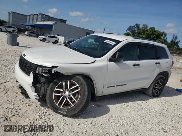 ✅ 2018 Jeep Grand Cherokee Limited • VIN: 1C4RJEBG4JC361789 • Lot: 56694815. Wystawiony na Copart z przebiegiem 149 333 mil. Bezpłatny archiwum sprzedaży aukcyjnych z USA i szczegółowy raport historii pojazdu na DreamBid. Zdjęcie 1.