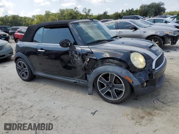 ✅ 2010 MINI Convertible S • VIN: WMWMS3C51ATY08777 • Лот: 80657975. Опубликован ранее на Copart с пробегом 73 096 миль. Бесплатный доступ к архиву аукционных продаж из США и подробный отчёт об истории автомобиля на DreamBid. Изображение 4.