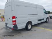 ✅ 2016 Mercedes-Benz Sprinter Cargo EXT • VIN: WD3PE8DD3GP246161 • Лот: 43736251. Опубликован ранее на IAAI с пробегом 108 973 миль. Бесплатный доступ к архиву аукционных продаж из США и подробный отчёт об истории автомобиля на DreamBid. Изображение 4.