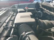 ✅ 2019 Chevrolet Silverado 1500 Work Truck • VIN: 3GCNWAEH3KG195793 • Lot: 42838703. Wystawiony na IAAI z przebiegiem 111 297 mil. Bezpłatny archiwum sprzedaży aukcyjnych z USA i szczegółowy raport historii pojazdu na DreamBid. Zdjęcie 18.