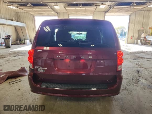 ✅ 2018 Dodge Grand Caravan SE • VIN: 2C4RDGBG3JR151761 • Lot: 92356095. Listed on Copart with 69,351 mi. Free auction sales archive from the USA and detailed vehicle history report at DreamBid. Image 6.