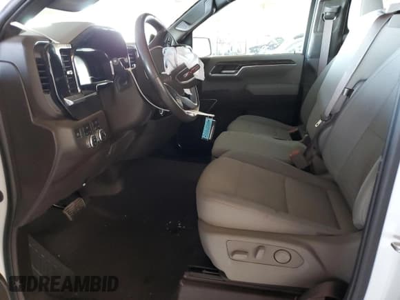 ✅ 2022 GMC Sierra 1500 SLE • VIN: 3GTUUBED5NG625090 • Лот: 65329505. Опубликован ранее на Copart с пробегом 10 757 миль. Бесплатный доступ к архиву аукционных продаж из США и подробный отчёт об истории автомобиля на DreamBid. Изображение 7.