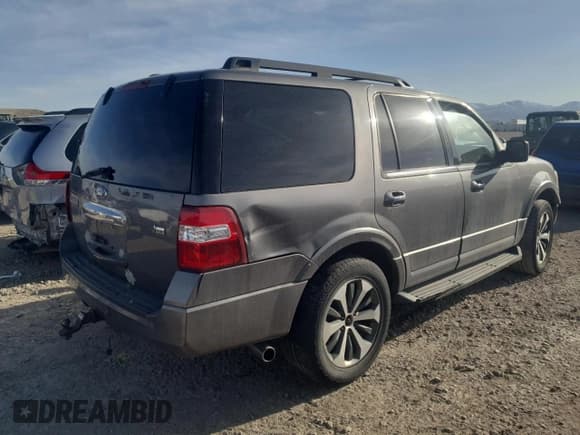 ✅ 2011 Ford Expedition XLT • VIN: 1FMJU1J54BEF35326 • Lot: 51709365. Listed on Copart with 76,584 mi. Free auction sales archive from the USA and detailed vehicle history report at DreamBid. Image 3.