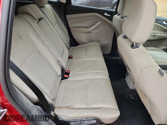 ✅ 2019 Ford Escape SE • VIN: 1FMCU0GD5KUA88576 • Lot: 82357405. Wystawiony na Copart z przebiegiem 102 594 mil. Bezpłatny archiwum sprzedaży aukcyjnych z USA i szczegółowy raport historii pojazdu na DreamBid. Zdjęcie 11.