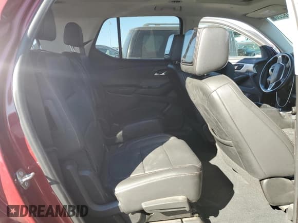 ✅ 2021 Chevrolet Traverse RS • VIN: 1GNEVJKW7MJ188411 • Lot: 82182205. Wystawiony na Copart z przebiegiem 61 024 mil. Bezpłatny archiwum sprzedaży aukcyjnych z USA i szczegółowy raport historii pojazdu na DreamBid. Zdjęcie 11.