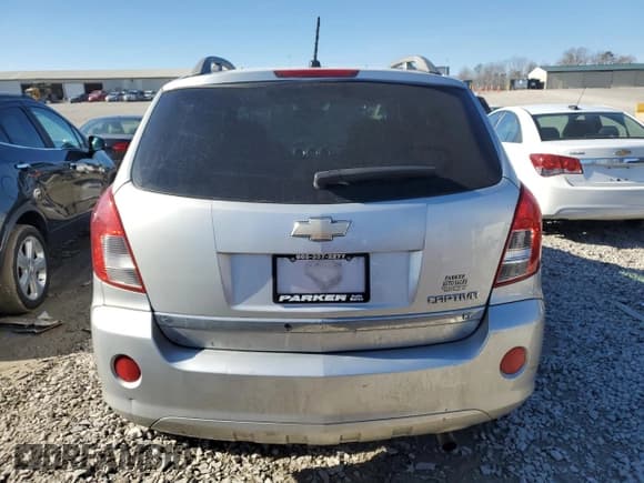 ✅ 2015 Chevrolet Captiva Sport LT • VIN: 3GNAL3EK8FS520074 • Lot: 45602535. Wystawiony na Copart z przebiegiem 166 424 mil. Bezpłatny archiwum sprzedaży aukcyjnych z USA i szczegółowy raport historii pojazdu na DreamBid. Zdjęcie 6.