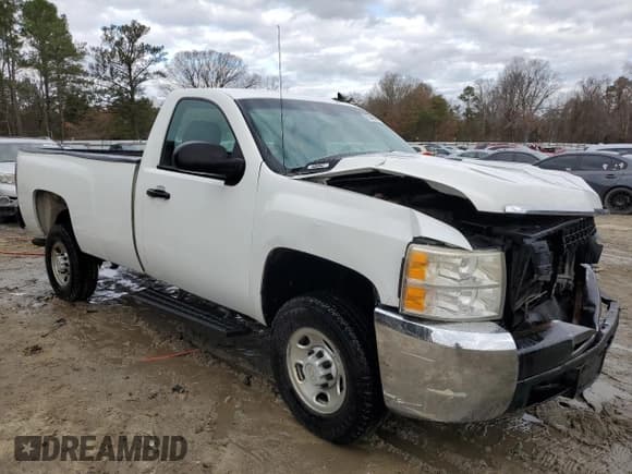 ✅ 2007 Chevrolet Silverado 2500HD Work Truck • VIN: 1GCHC24K27E577109 • Лот: 85469914. Опубликован ранее на Copart с пробегом 54 675 миль. Бесплатный доступ к архиву аукционных продаж из США и подробный отчёт об истории автомобиля на DreamBid. Изображение 4.