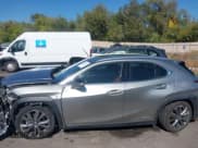 ✅ 2019 Lexus UX 250h • VIN: JTHU9JBH1K2011871 • Лот: 43401439. Опубликован ранее на IAAI с пробегом Не указан. Бесплатный доступ к архиву аукционных продаж из США и подробный отчёт об истории автомобиля на DreamBid. Изображение 14.
