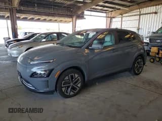 ✅ 2022 Hyundai Kona Limited • VIN: KM8K53AG8NU157777 • Лот: 70149795. Опубликован ранее на Copart с пробегом 43 904 миль. Бесплатный доступ к архиву аукционных продаж из США и подробный отчёт об истории автомобиля на DreamBid. Изображение 1.