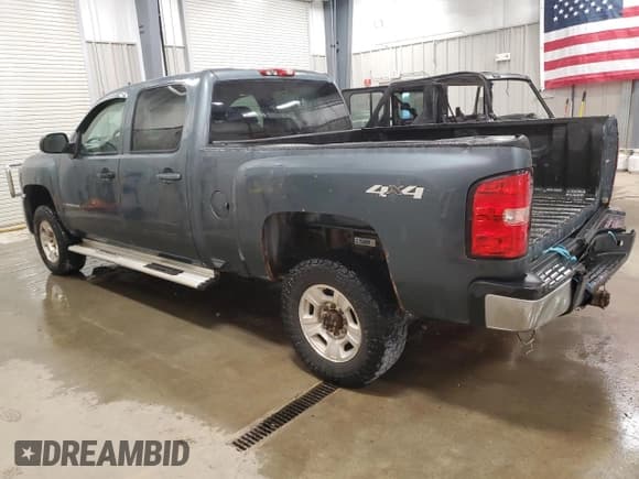 ✅ 2007 Chevrolet Silverado 2500HD 2LT • VIN: 1GCHK236X7F560723 • Лот: 68565425. Опубликован ранее на Copart с пробегом 285 139 миль. Бесплатный доступ к архиву аукционных продаж из США и подробный отчёт об истории автомобиля на DreamBid. Изображение 2.