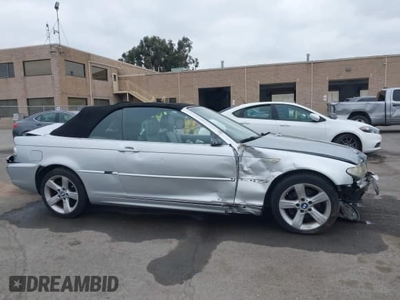 ✅ 2005 BMW 3 Series 325Ci • VIN: WBABW33415PL34475 • Lot: 41450478. Listed on IAAI with 191,047 mi. Free auction sales archive from the USA and detailed vehicle history report at DreamBid. Image 14.