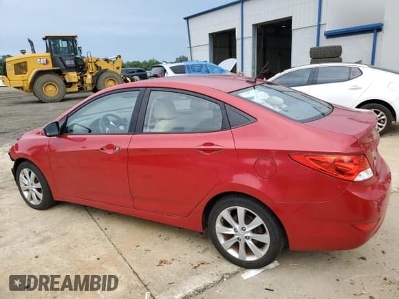 ✅ 2013 Hyundai Accent GLS • VIN: KMHCU4AE5DU283055 • Лот: 64282545. Опубликован ранее на Copart с пробегом 68 298 миль. Бесплатный доступ к архиву аукционных продаж из США и подробный отчёт об истории автомобиля на DreamBid. Изображение 2.