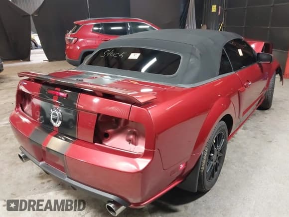 ✅ 2007 Ford Mustang GT Deluxe • VIN: 1ZVHT85H275345662 • Lot: 42380054. Listed on IAAI with 87,400 mi. Free auction sales archive from the USA and detailed vehicle history report at DreamBid. Image 4.