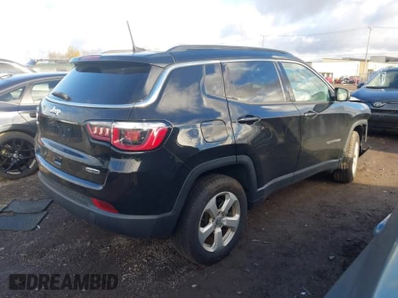 ✅ 2018 Jeep Compass Latitude • VIN: 3C4NJDBB8JT256657 • Лот: 43615859. Опубликован ранее на IAAI с пробегом 90 443 миль. Бесплатный доступ к архиву аукционных продаж из США и подробный отчёт об истории автомобиля на DreamBid. Изображение 4.