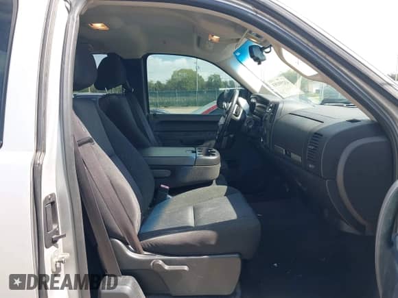 2010 Chevrolet Silverado 1500 LT с VIN 1GCSKSE33AZ173896, выставлен на аукционе IAAI как лот 43259193 с пробегом 143 529 миль миль и . История ставок и продаж доступна на DreamBid. Изображение 5.