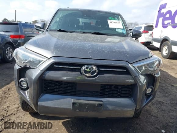 ✅ 2022 Toyota 4Runner SR5 Premium • VIN: JTENU5JR3N6062156 • Lot: 41705930. Listed on IAAI with 25,445 mi. Free auction sales archive from the USA and detailed vehicle history report at DreamBid. Image 12.