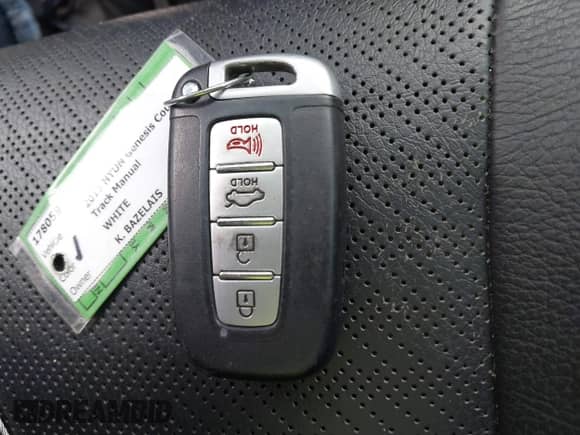 2013 Hyundai Genesis Coupe R-Spec с VIN KMHHU6KJ2DU108081, выставлен на аукционе IAAI как лот 41650433 с пробегом 80 964 миль миль и . История ставок и продаж доступна на DreamBid. Изображение 11.