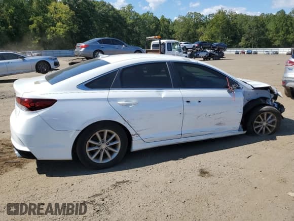 ✅ 2018 Hyundai Sonata SE • VIN: 5NPE24AF4JH707875 • Лот: 71102425. Опубликован ранее на Copart с пробегом 87 933 миль. Бесплатный доступ к архиву аукционных продаж из США и подробный отчёт об истории автомобиля на DreamBid. Изображение 3.