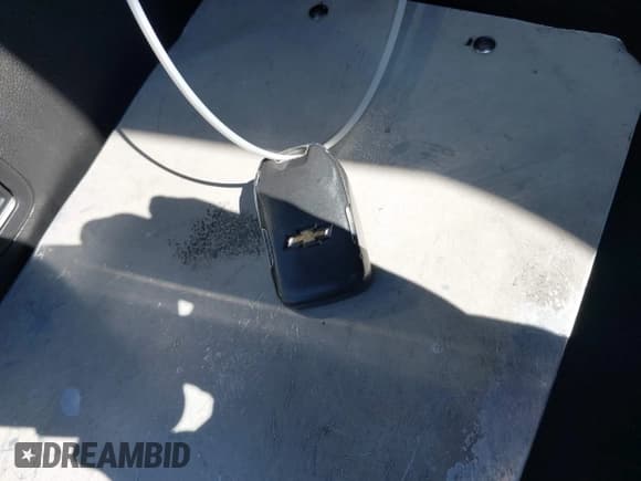 ✅ 2019 Chevrolet Silverado 1500 High Country • VIN: 3GCPWFED0KG128202 • Lot: 42626791. Wystawiony na IAAI z przebiegiem 132 247 mil. Bezpłatny archiwum sprzedaży aukcyjnych z USA i szczegółowy raport historii pojazdu na DreamBid. Zdjęcie 11.