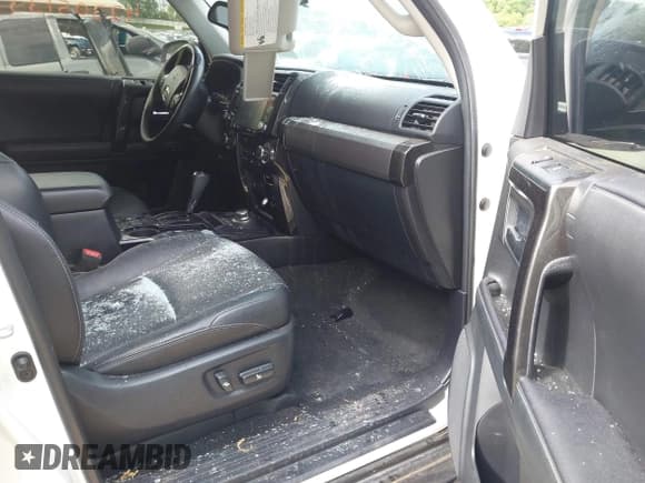 ✅ 2021 Toyota 4Runner Nightshade • VIN: JTEJU5JR0M5852369 • Lot: 42305133. Listed on IAAI with 57,451 mi. Free auction sales archive from the USA and detailed vehicle history report at DreamBid. Image 5.