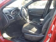 ✅ 2013 Dodge Avenger SXT • VIN: 1C3CDZCB9DN626016 • Lot: 49717855. Wystawiony na Copart z przebiegiem 184 884 mil. Bezpłatny archiwum sprzedaży aukcyjnych z USA i szczegółowy raport historii pojazdu na DreamBid. Zdjęcie 7.