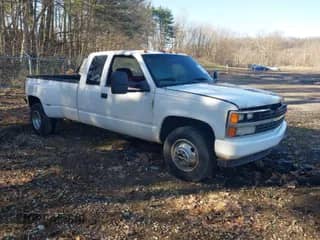 ✅ 1989 GMC Sierra 1500 • VIN: 2GTHC39N1K1566184 • Lot: 41816485. Listed on IAAI with 139,556 mi. Free auction sales archive from the USA and detailed vehicle history report at DreamBid. Image 1.