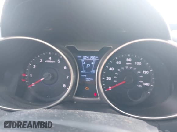 ✅ 2016 Hyundai Veloster • VIN: KMHTC6ADXGU254368 • Lot: 41531324. Wystawiony na IAAI z przebiegiem 104 196 mil. Bezpłatny archiwum sprzedaży aukcyjnych z USA i szczegółowy raport historii pojazdu na DreamBid. Zdjęcie 7.