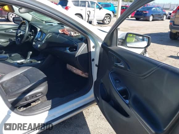 2016 Chevrolet Malibu LT with VIN 1G1ZE5ST9GF340177, listed as a IAAI auction lot 43400101 with 82,421 mi miles and . Bid and sale history available at DreamBid. Image 5.