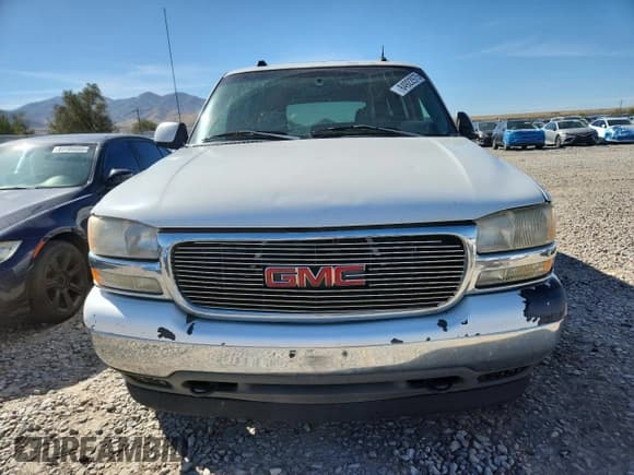 ✅ 2005 GMC Yukon SLT • VIN: 1GKEK13Z45R224394 • Lot: 84922975. Wystawiony na Copart z przebiegiem 204 171 mil. Bezpłatny archiwum sprzedaży aukcyjnych z USA i szczegółowy raport historii pojazdu na DreamBid. Zdjęcie 5.