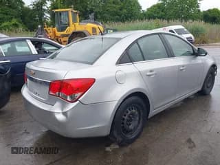 ✅ 2011 Chevrolet Cruze LS • VIN: 1G1PC5SH8B7287578 • Lot: 42445902. Listed on IAAI with 149,899 mi. Free auction sales archive from the USA and detailed vehicle history report at DreamBid. Image 4.