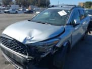 ✅ 2022 Toyota Corolla Cross XLE • VIN: 7MUDAABG9NV033863 • Лот: 41647419. Опубликован ранее на IAAI с пробегом 34 266 миль. Бесплатный доступ к архиву аукционных продаж из США и подробный отчёт об истории автомобиля на DreamBid. Изображение 16.