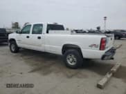 ✅ 2004 Chevrolet Silverado 2500HD LS • VIN: 1GCHK23U04F194278 • Lot: 83757055. Wystawiony na Copart z przebiegiem 261 583 mil. Bezpłatny archiwum sprzedaży aukcyjnych z USA i szczegółowy raport historii pojazdu na DreamBid. Zdjęcie 2.