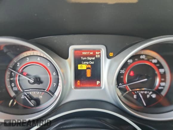 ✅ 2019 Dodge Journey SE • VIN: 3C4PDCBB0KT856553 • Lot: 87046405. Wystawiony na Copart z przebiegiem 93 217 mil. Bezpłatny archiwum sprzedaży aukcyjnych z USA i szczegółowy raport historii pojazdu na DreamBid. Zdjęcie 9.