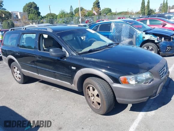 ✅ 2004 Volvo V70 XC Cross Country • VIN: YV1SZ59H041148406 • Lot: 37881893. Listed on IAAI with 176,197 mi. Free auction sales archive from the USA and detailed vehicle history report at DreamBid. Image 1.
