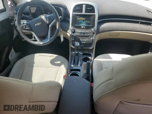 2015 Chevrolet Malibu LT z VIN 1G11C5SL0FF242186, wystawiony jako Copart lot #56439424 z przebiegiem 40 848 mil mil oraz . Historia ofert i sprzedaży dostępna na DreamBid. Obrazek 8.