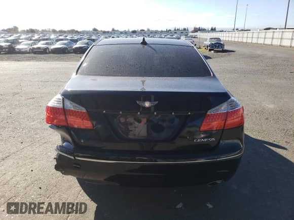 2011 Hyundai Genesis с VIN KMHGC4DE1BU123946, выставлен на аукционе Copart как лот 89913085 с пробегом 123 891 миль миль и Списание • Salvage title. История ставок и продаж доступна на DreamBid. Изображение 6.