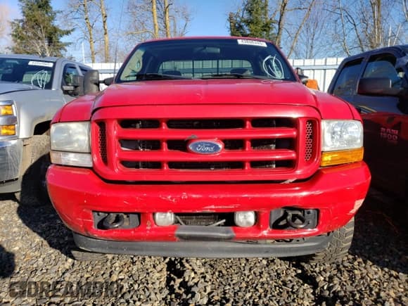 ✅ 2001 Ford F-250 XL • VIN: 1FTNX21F81ED63490 • Lot: 43808345. Wystawiony na Copart z przebiegiem 400 608 mil. Bezpłatny archiwum sprzedaży aukcyjnych z USA i szczegółowy raport historii pojazdu na DreamBid. Zdjęcie 5.