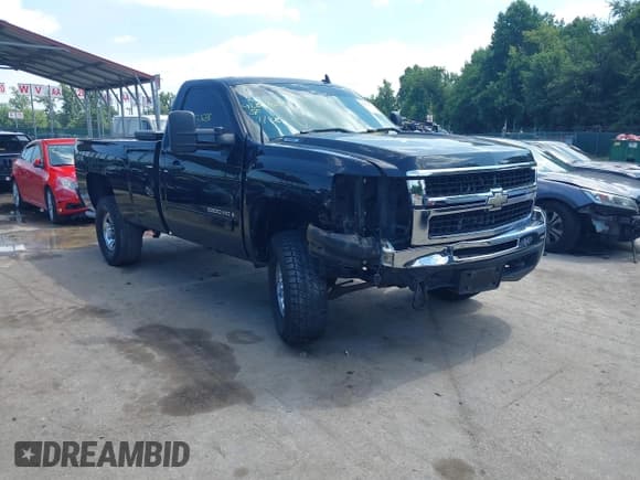 ✅ 2007 Chevrolet Silverado 2500HD 1LT • VIN: 1GCHK24K07E514058 • Lot: 42827038. Wystawiony na IAAI z przebiegiem 82 424 mil. Bezpłatny archiwum sprzedaży aukcyjnych z USA i szczegółowy raport historii pojazdu na DreamBid. Zdjęcie 1.