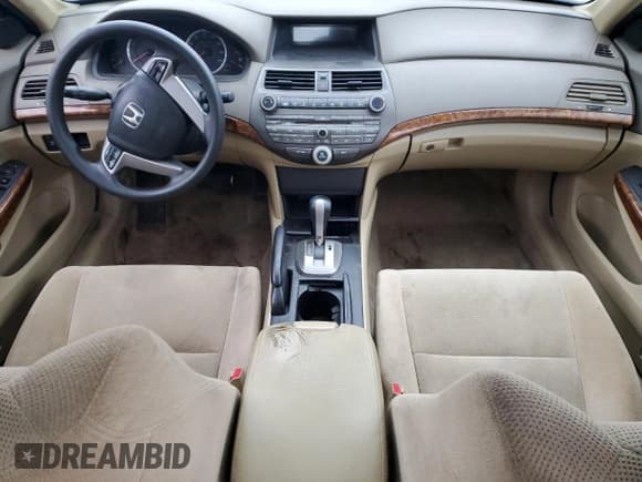 ✅ 2010 Honda Accord EX • VIN: 1HGCP2F73AA077371 • Lot: 93673005. Listed on Copart with 173,995 mi. Free auction sales archive from the USA and detailed vehicle history report at DreamBid. Image 8.