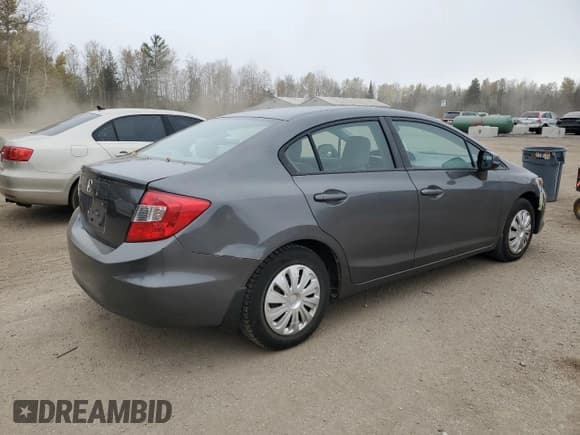 ✅ 2012 Honda Civic LX • VIN: 2HGFB2F56CH036439 • Lot: 90802585. Listed on Copart with 235,571 mi. Free auction sales archive from the USA and detailed vehicle history report at DreamBid. Image 3.