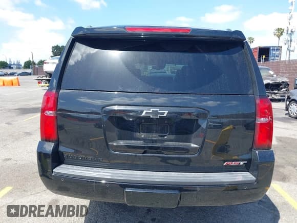 ✅ 2020 Chevrolet Suburban LT • VIN: 1GNSCHKC9LR128203 • Lot: 42275786. Wystawiony na IAAI z przebiegiem 86 217 mil. Bezpłatny archiwum sprzedaży aukcyjnych z USA i szczegółowy raport historii pojazdu na DreamBid. Zdjęcie 16.