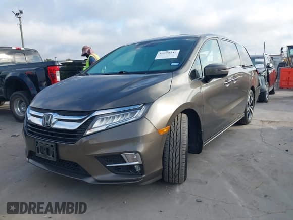 ✅ 2018 Honda Odyssey Elite • VIN: 5FNRL6H99JB032548 • Lot: 43550347. Listed on IAAI with 145,508 mi. Free auction sales archive from the USA and detailed vehicle history report at DreamBid. Image 2.