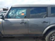 ✅ 2021 Ford Bronco • VIN: 1FMEE5DP3MLB06714 • Lot: 42158775. Wystawiony na IAAI z przebiegiem 40 947 mil. Bezpłatny archiwum sprzedaży aukcyjnych z USA i szczegółowy raport historii pojazdu na DreamBid. Zdjęcie 13.