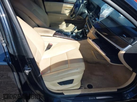 ✅ 2012 BMW 5 Series 528i xDrive • VIN: WBAXH5C53CDW05023 • Lot: 43596244. Listed on IAAI with 182,453 mi. Free auction sales archive from the USA and detailed vehicle history report at DreamBid. Image 5.