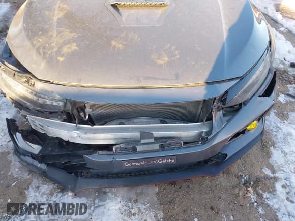 ✅ 2017 Honda Civic Type R Touring • VIN: SHHFK8G70HU202158 • Lot: 41369749. Listed on IAAI with 57,972 mi. Free auction sales archive from the USA and detailed vehicle history report at DreamBid. Image 6.