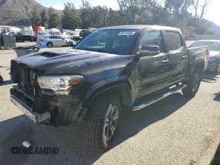 ✅ 2017 Toyota Tacoma SR5 • VIN: 3TMAZ5CN7HM031852 • Lot: 92131405. Listed on Copart with 150,661 mi. Free auction sales archive from the USA and detailed vehicle history report at DreamBid. Image 1.